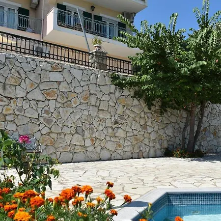 Estate Dafnopanagia Magda * Karia (Lefkada)