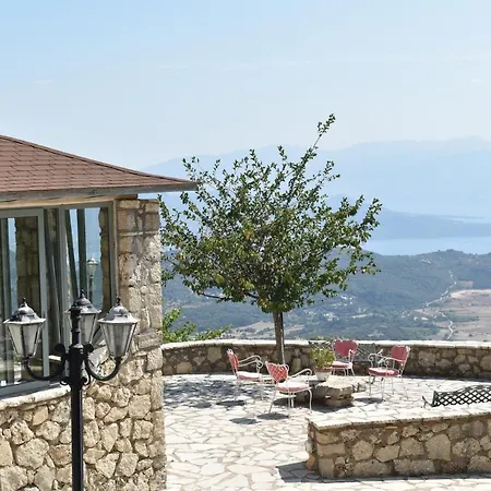 Estate Dafnopanagia Magda